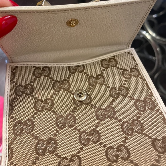 Authentic Gucci Wallet - - Picture 7 of 11